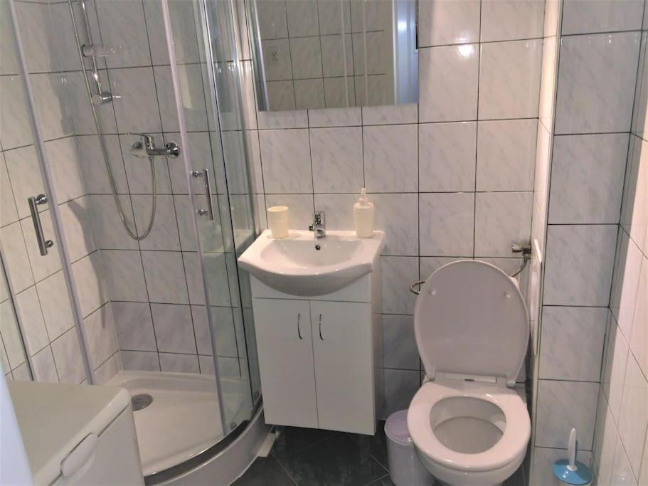 57 Lobzowska Bright Apartment Cracovia Esterno foto
