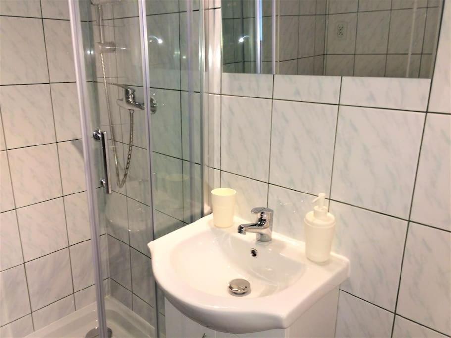 57 Lobzowska Bright Apartment Cracovia Esterno foto